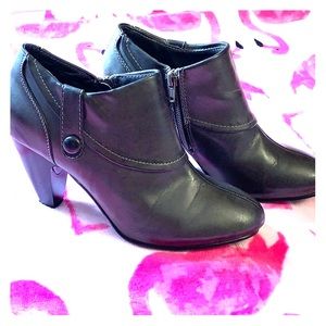 Dark grey booties